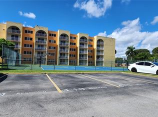 7000 NW 186th St #4-324B, Hialeah, FL 33015