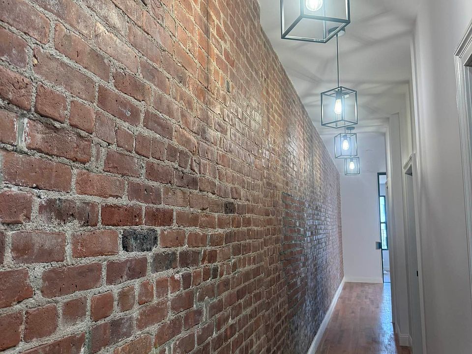 1st image of 4260 Broadway APT 601