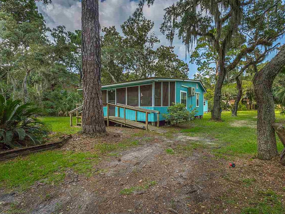 1st image of 21 River Dr