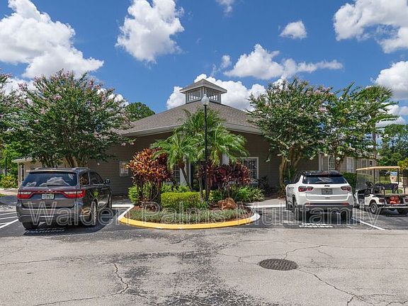 3rd image of 4752 Walden Cir APT 714