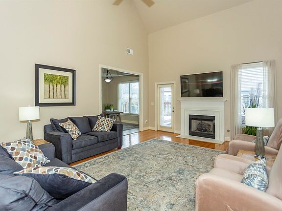 4th image of 2107 Southbridge Ct