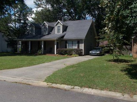 2nd image of 546 Palm Dr S