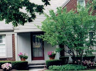 13110 Nadine Ave, Huntington Woods, MI
