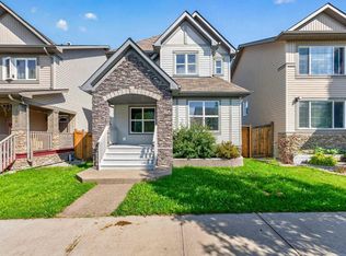 2904 19th Ave NW, Edmonton, AB T6T 0N6