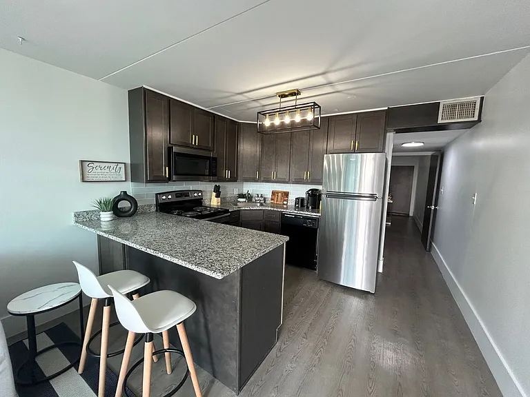 Mar-A-Sol Waterfront Residences — Photo 6