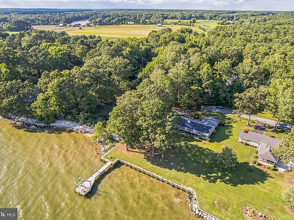 3rd image of 42239 Riverwinds Dr