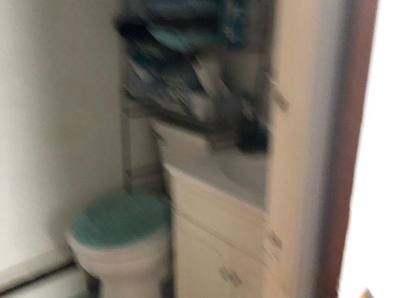 5th image of 7300 Kennedy Ave