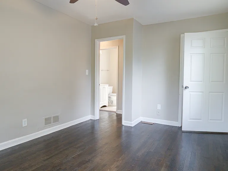 1209 Memorial Dr SE — Photo 9