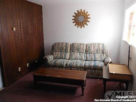2nd image of 121 Victor St APT 6