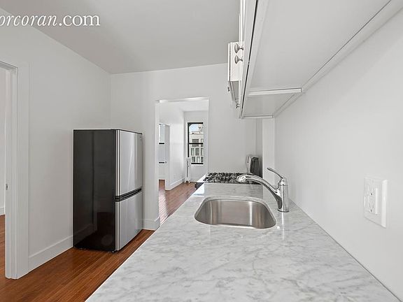 4th image of 74 Richardson St APT 20