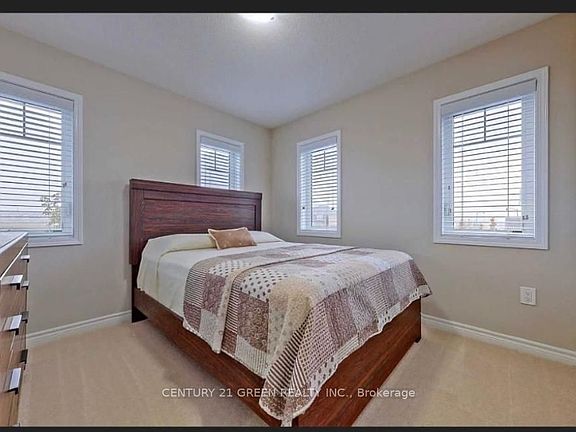 5th image of 565 Edenbrook Hill Dr