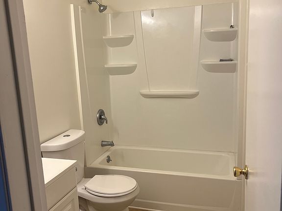 2nd image of 402 E Dryden St APT 9