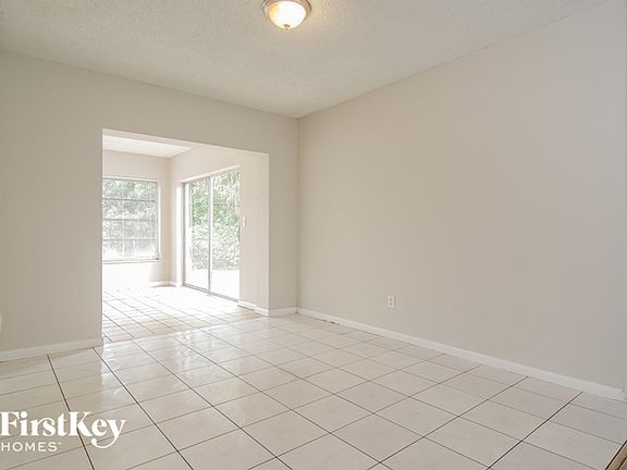 4th image of 1520 NW 55th Ave
