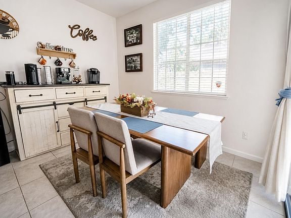 4th image of 8033 Shay Cir