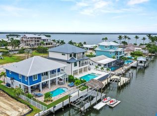 256 Ibis St, Fort Myers Beach, FL 33931