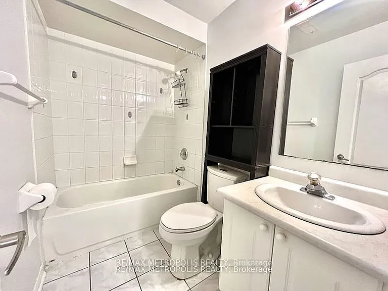 312 McLevin Ave #BASEMENT — Photo 10