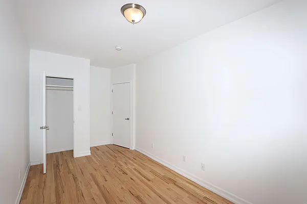 Rented by Nooklyn NYC LLC | media 19