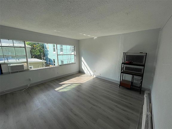 3rd image of 527 8th St N #6