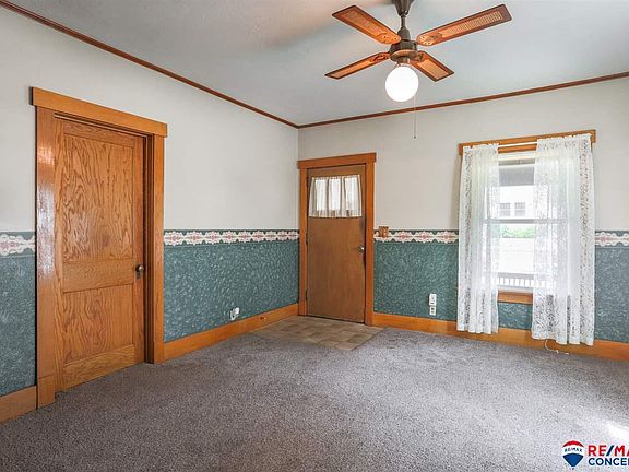 5th image of 1011 S 35th St