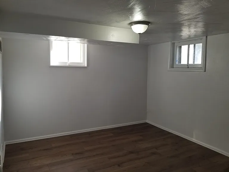 2 bed, 1.0 bath, $1,000 — Photo 2