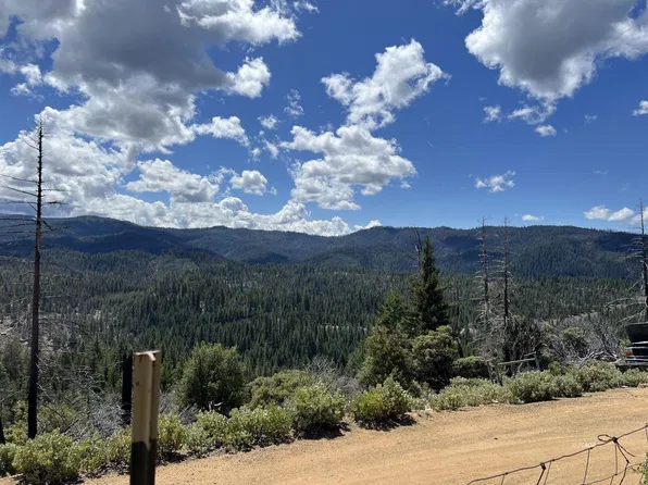 440 Sand Ridge Ct, Hayfork, CA 96041