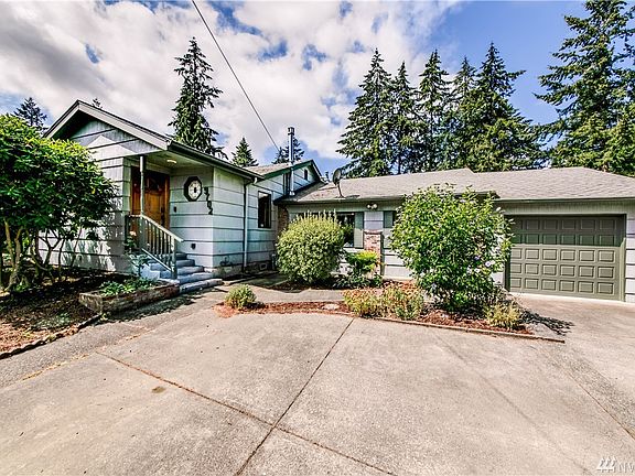 2nd image of 9702 Lake Steilacoom Dr SW