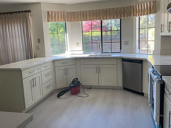 2nd image of 20885 Jollyman Ln