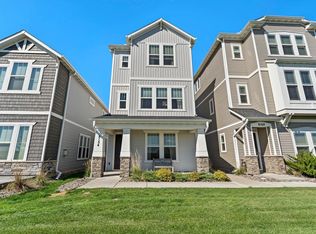 8154 Arrowwood Ln N, Maple Grove, MN 55369