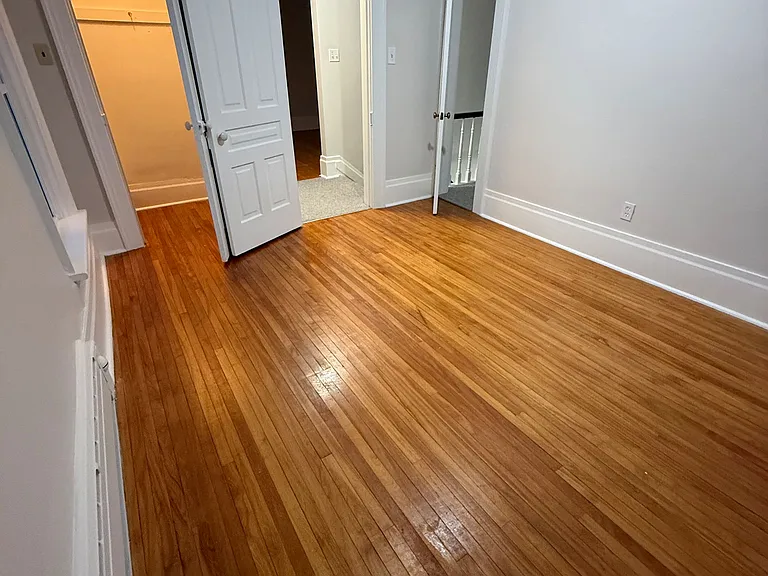 59 B Wellington St E #UPPER — Photo 19