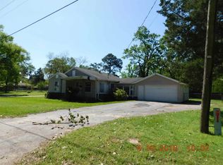 210 E Harrison St, Jefferson, TX 75657