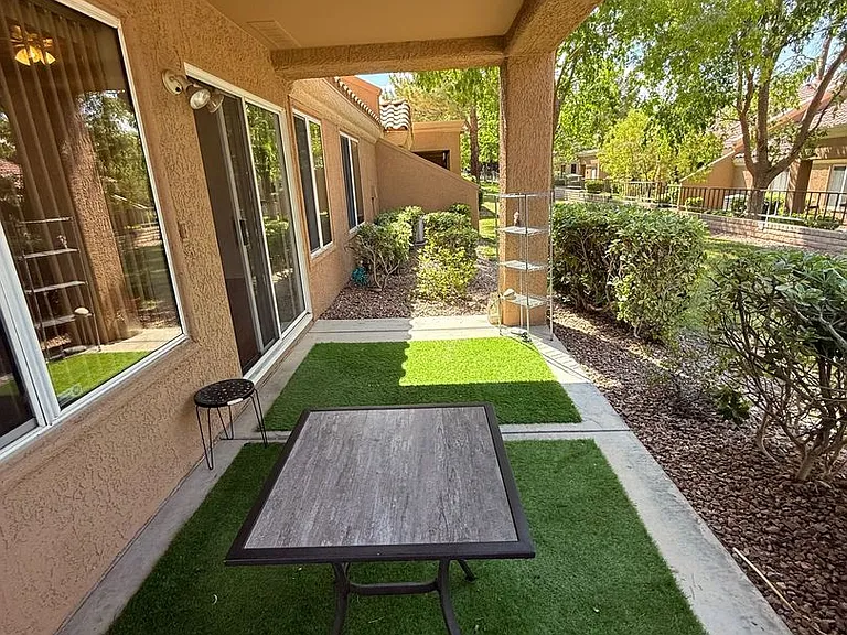 8524 Willowrich Dr — Photo 4