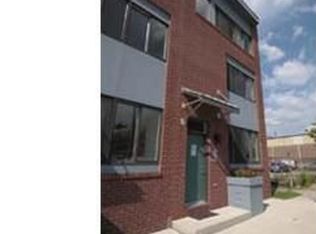 923 Mount Vernon St, Philadelphia, PA 19123