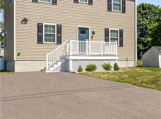 12 Henry St, Westerly, RI 02891