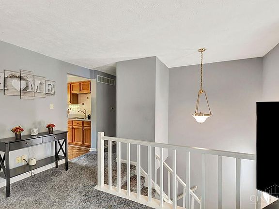 4th image of 7812 Anson Ln