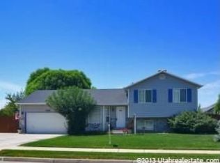 989 N 525 W, Clinton, UT 84015