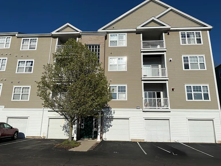 102 Mill St #203 — Photo 4