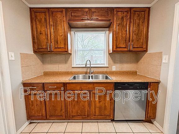 4th image of 11312 E Highridge Dr