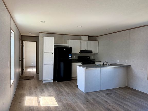 2nd image of 2155 S Brabant