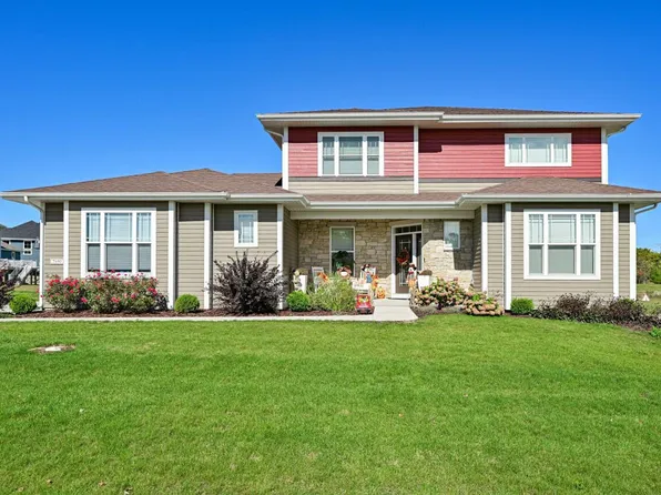 7690 West Preserve PARKWAY, Mequon, WI 53097