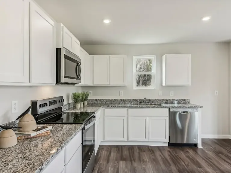 177 Kinsale Dr — Photo 6