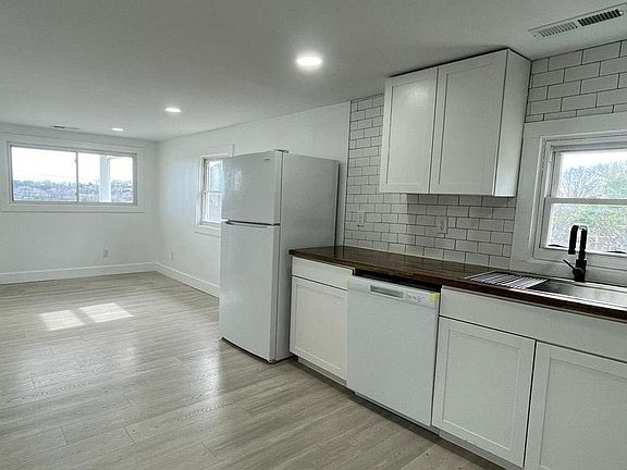 4th image of 5005 Woodglen Dr