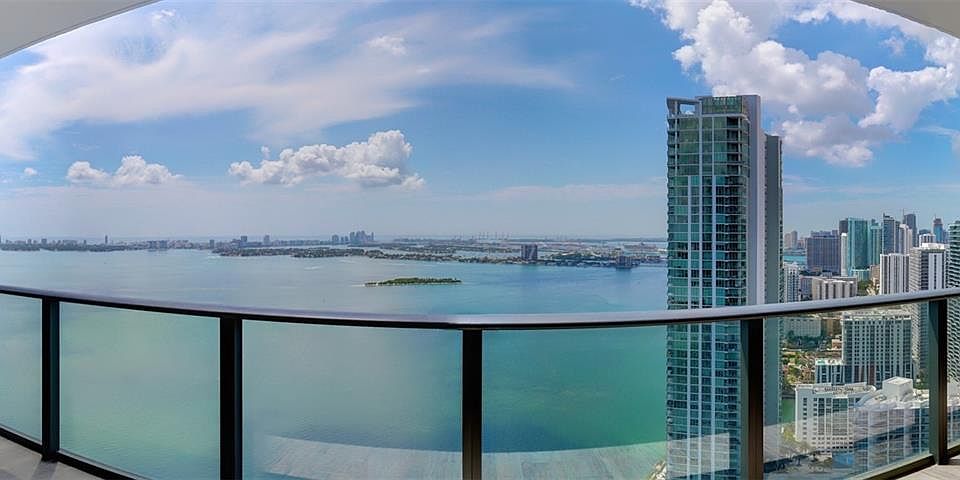 1st image of 650 NE 32nd St #4306A