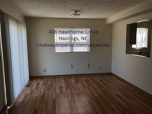 3rd image of 418-430 Hawthorne Cir #418