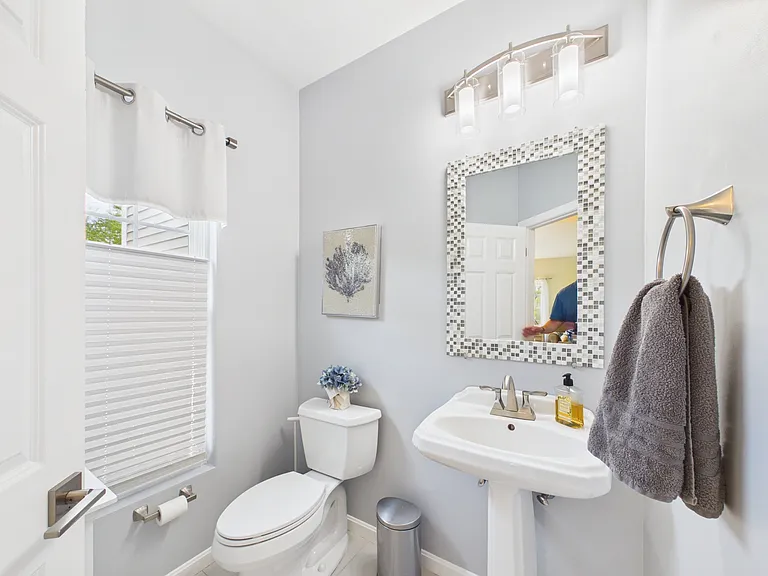23 Beechwood Hollow St — Photo 30