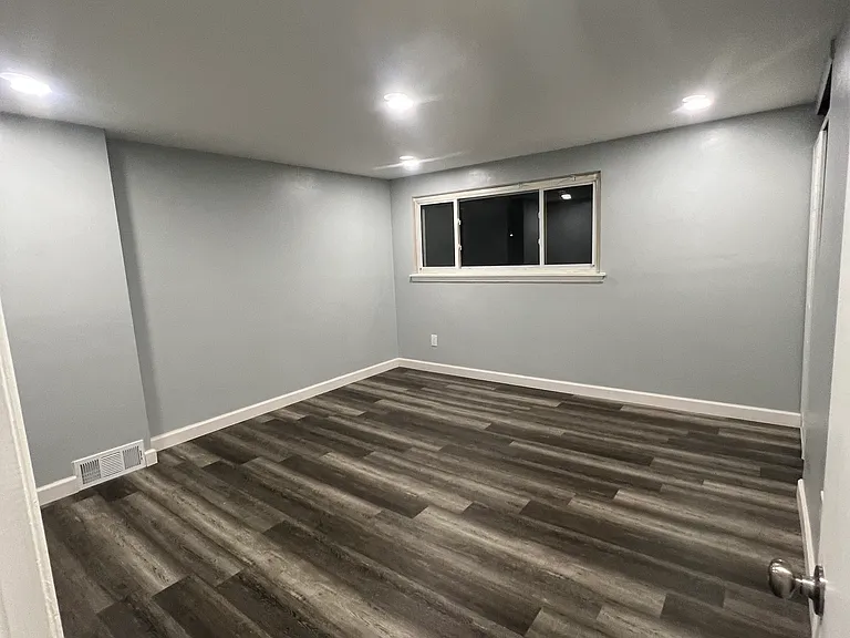 29433 Orangelawn St — Photo 2