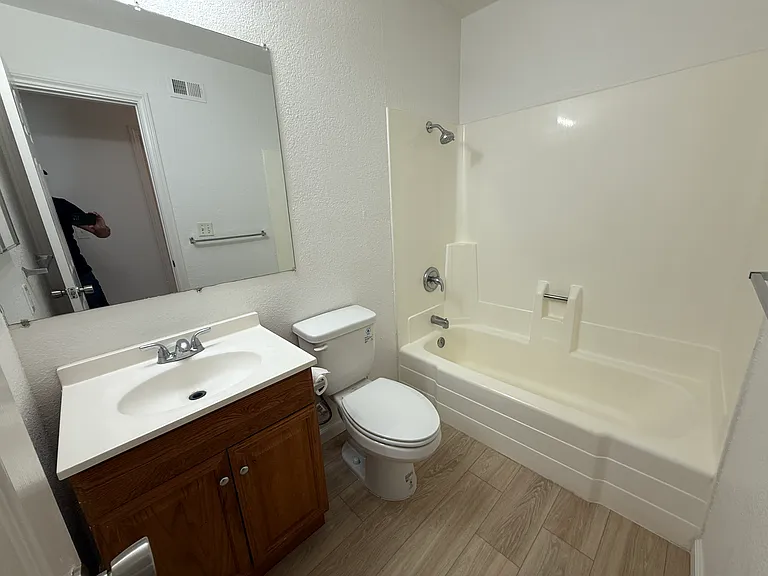 6551 Wunderlin Ave — Photo 9