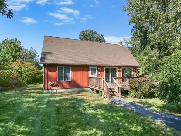 47 Scenic Ave, Webster, MA 01570