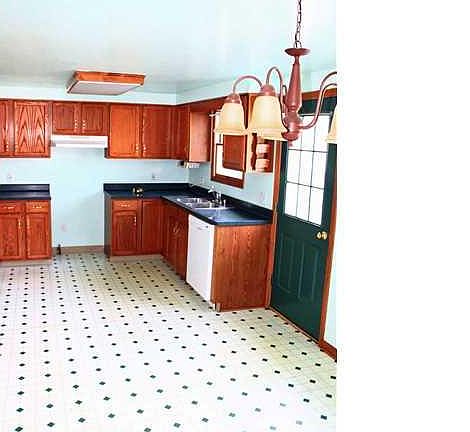 5th image of 326 Oakdale Dr