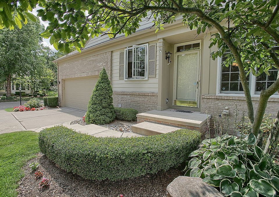 1st image of 39550 Dun Rovin Dr