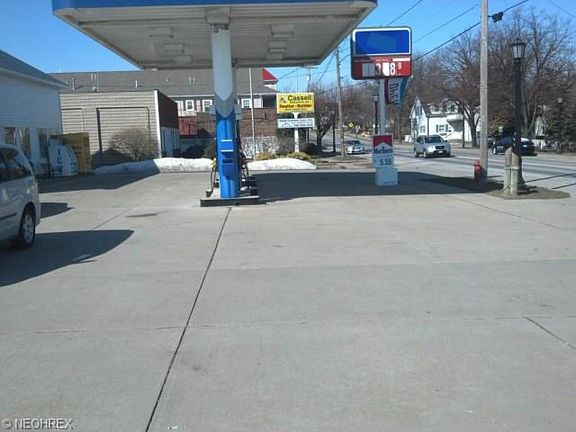 4th image of 5415 Liberty Ave